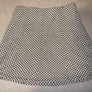 NWOT Patterned Loft skirt, xs